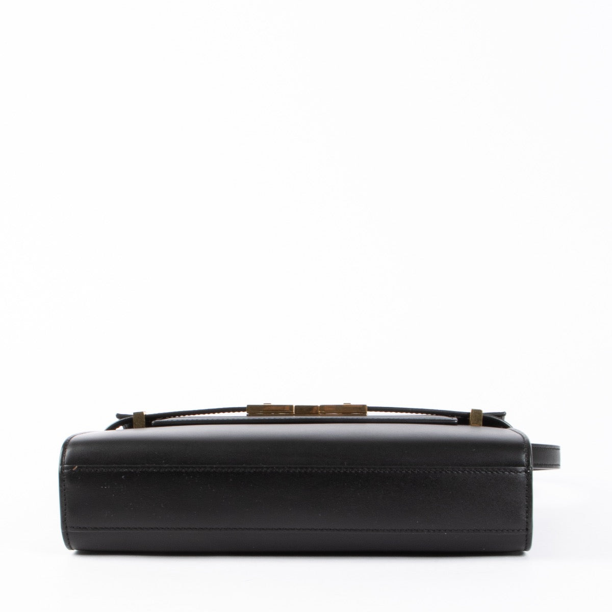 Authentic pre-loved Saint Laurent Black Manhattan Shoulder Bag on Labellov.com