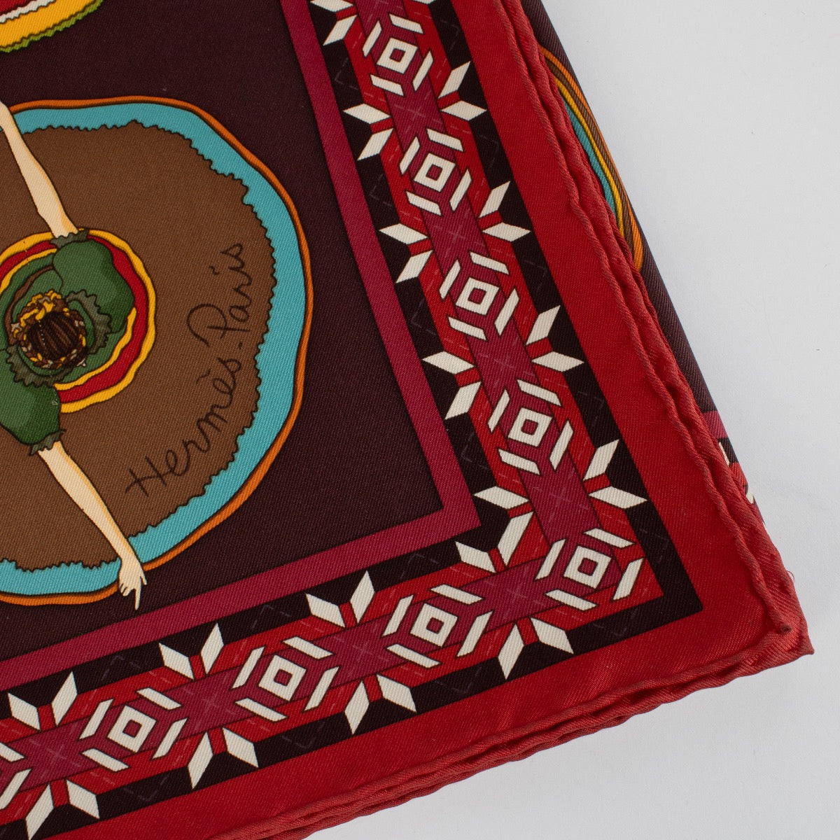 Shop 100% authentic second hand Hermès 90 Scarf on Labellov.com