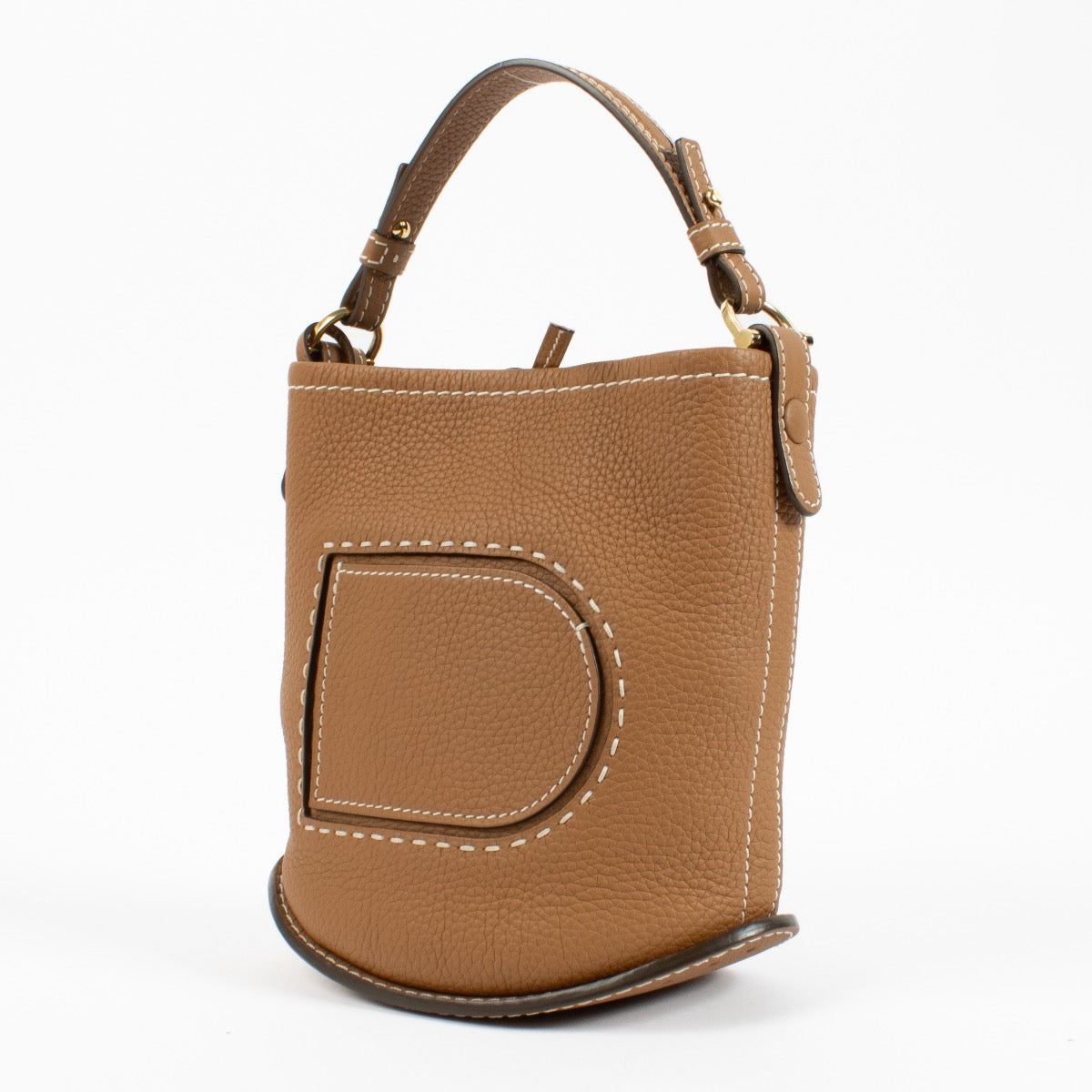 Shop safe online at Labellov in Antwerp, Brussels and Knokke this 100% authentic second hand Delvaux Vegetal Pin Surpiqué Mini Bucket