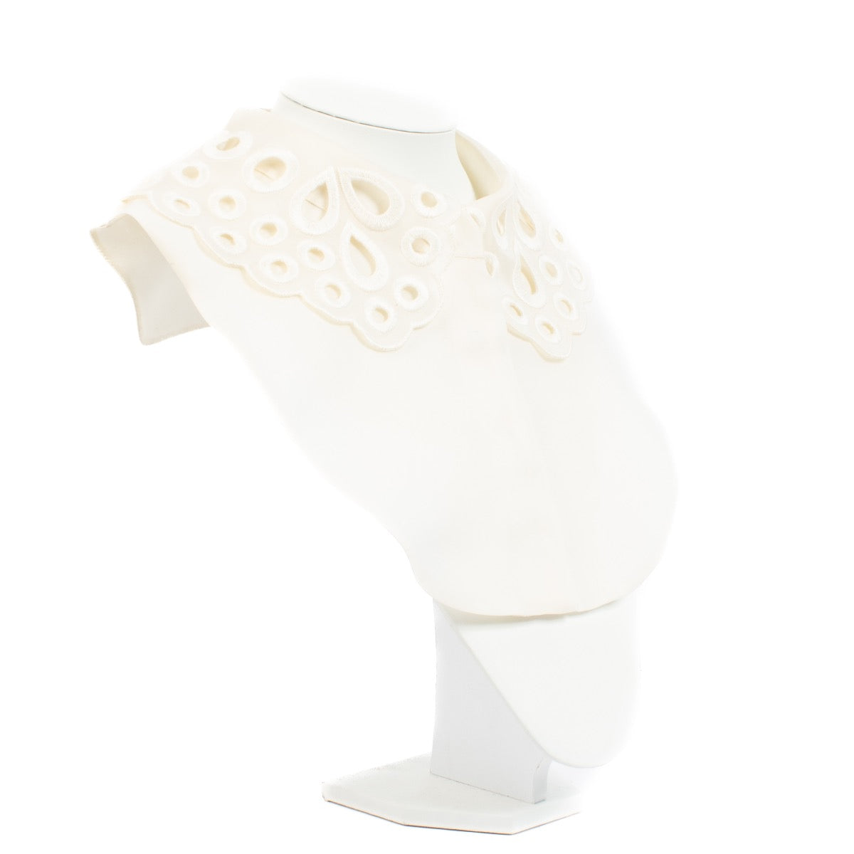 Shop 100% authentic second hand Louis Vuitton Spring/Summer 2012 Lace Collar - Size 36 on labellov.com