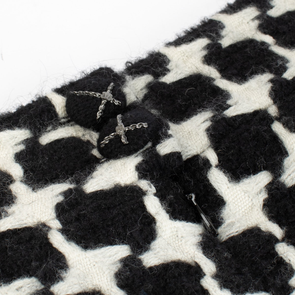 shop 100% authentic second hand Chanel 07A Black & White Tweed Skirt - Size FR38 on Labellov.com