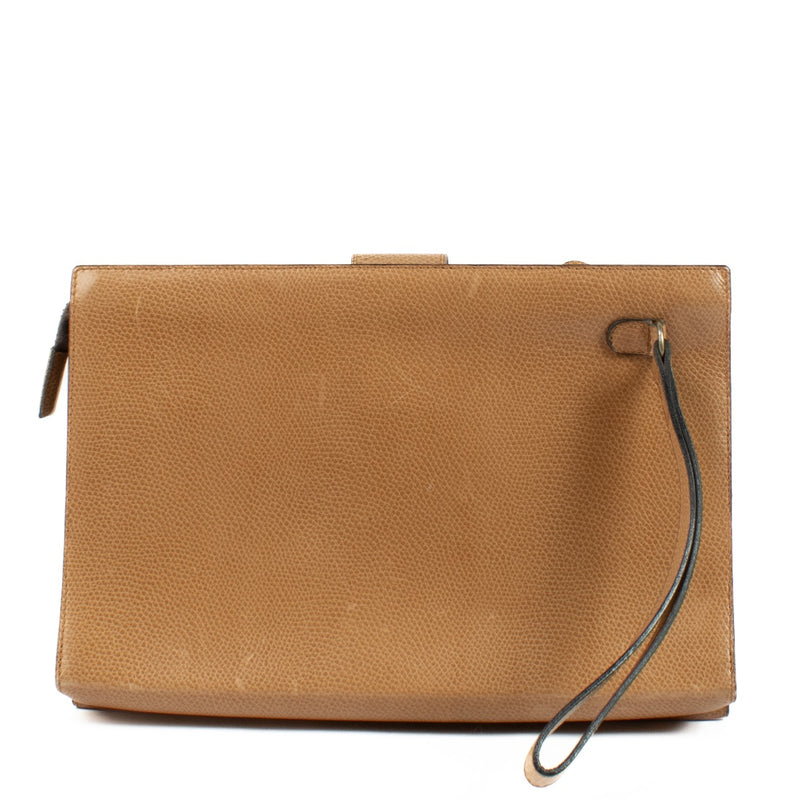 Buy authentic second hand Delvaux Beige Leather Vintage Clutch at Labellov.com