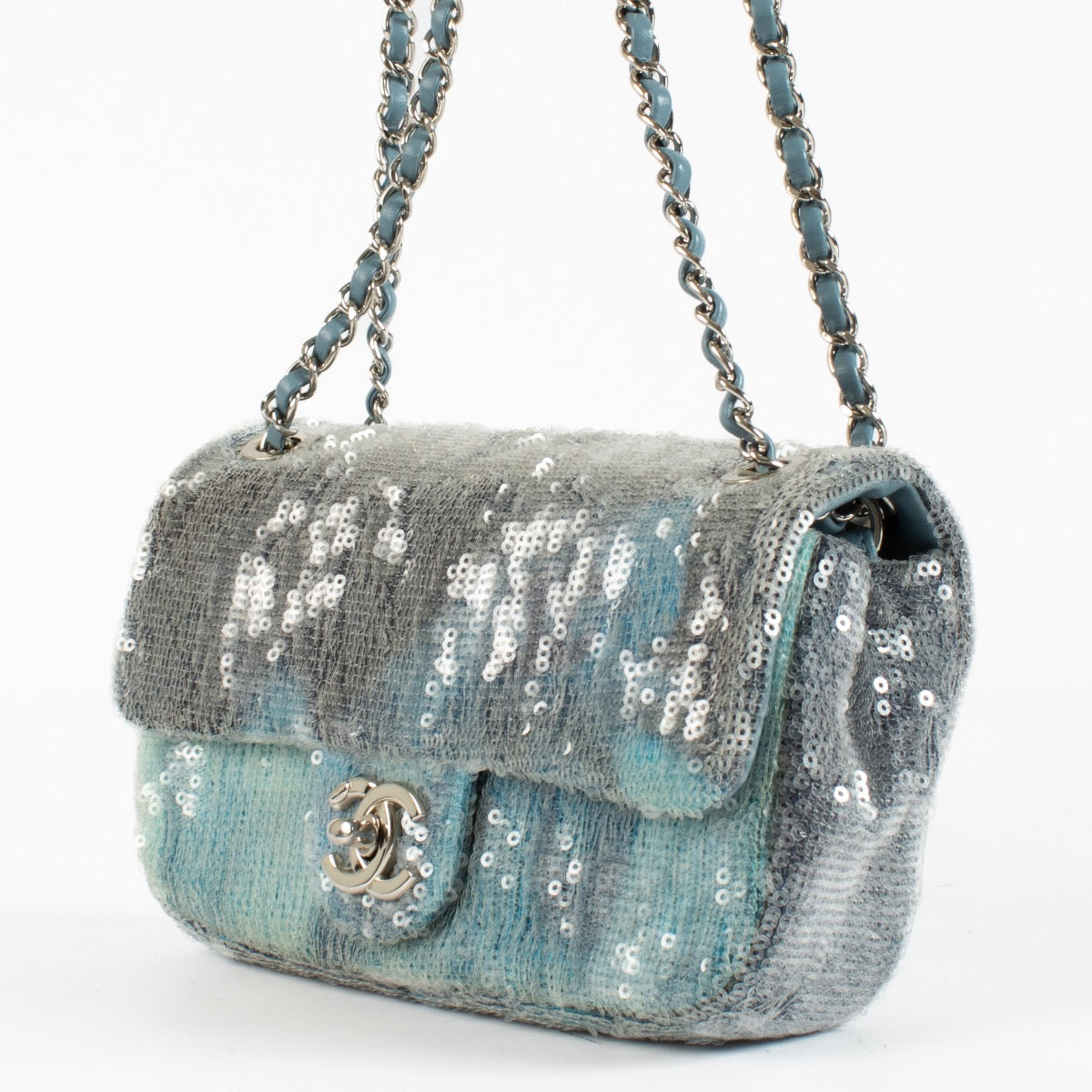 Shop safe online this 100% authentic second hand in Antwerp, Brussels and Knokke this 100% authentic second hand Chanel Blue Sequin Waterfall Small Classic Bag