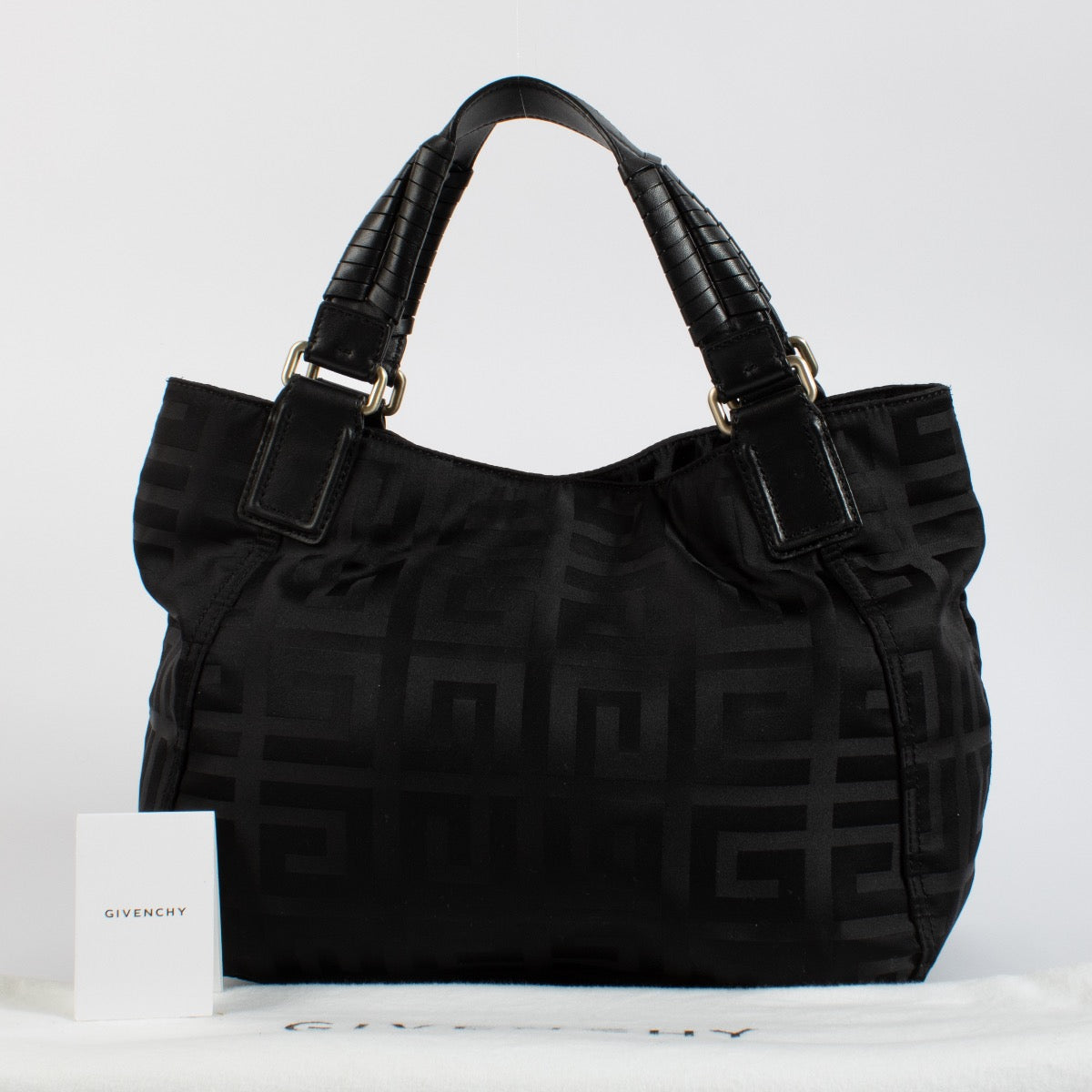 Shop 100% authentic secondhand Givenchy Black Nylon Bag on Labellov.com