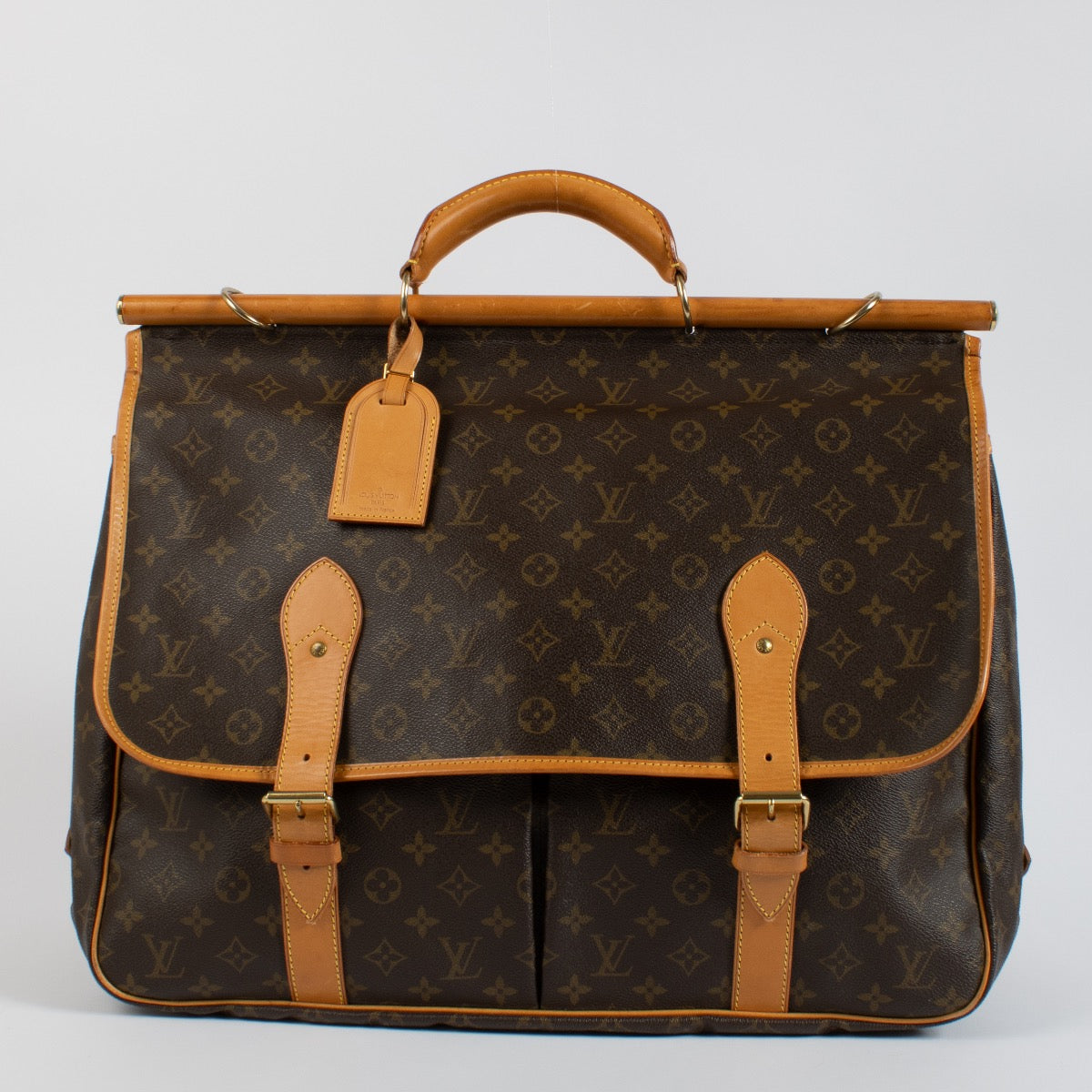 Authentic second hand Louis Vuitton Monogram Hunting Bag on Labellov.com