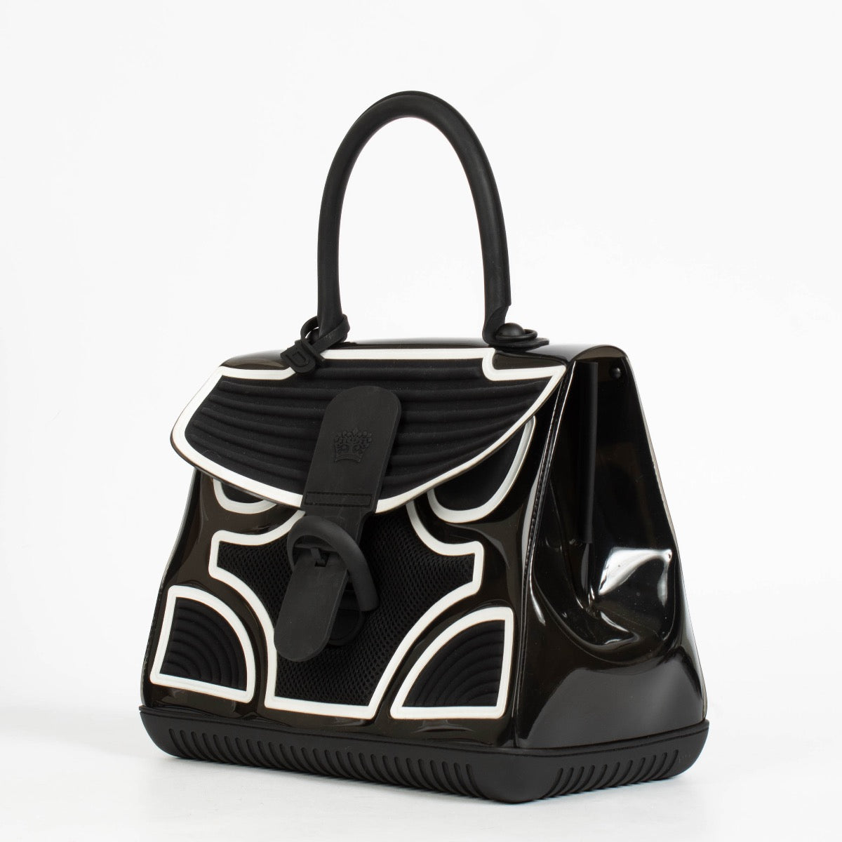 Authentic pre-loved Delvaux Brillant MM The Champion black & white Crossbody on Labellov.com