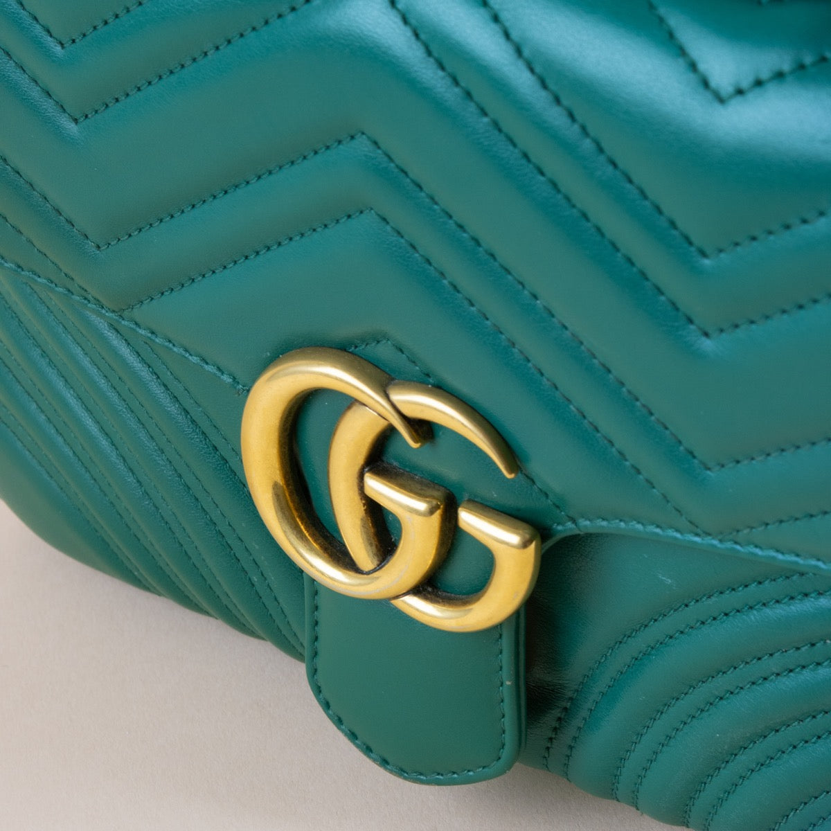 Shop 100% authentic second hand Gucci Green GG Marmont Small Top Handle Bag on Labellov.com