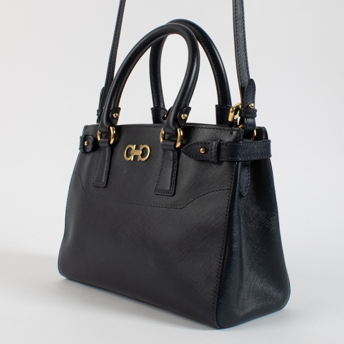 Shop 100% authentic second hand Ferragamo Blue Top Handle Bag on Labellov.com