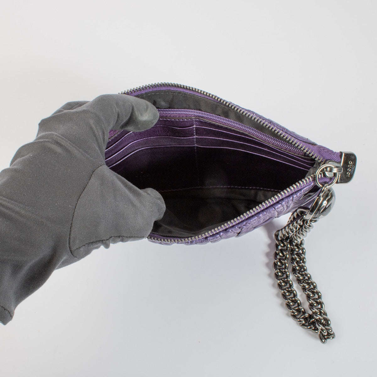Shop 100% authentic second hand Gucci Purple Pleated Clutch on Labellov.com