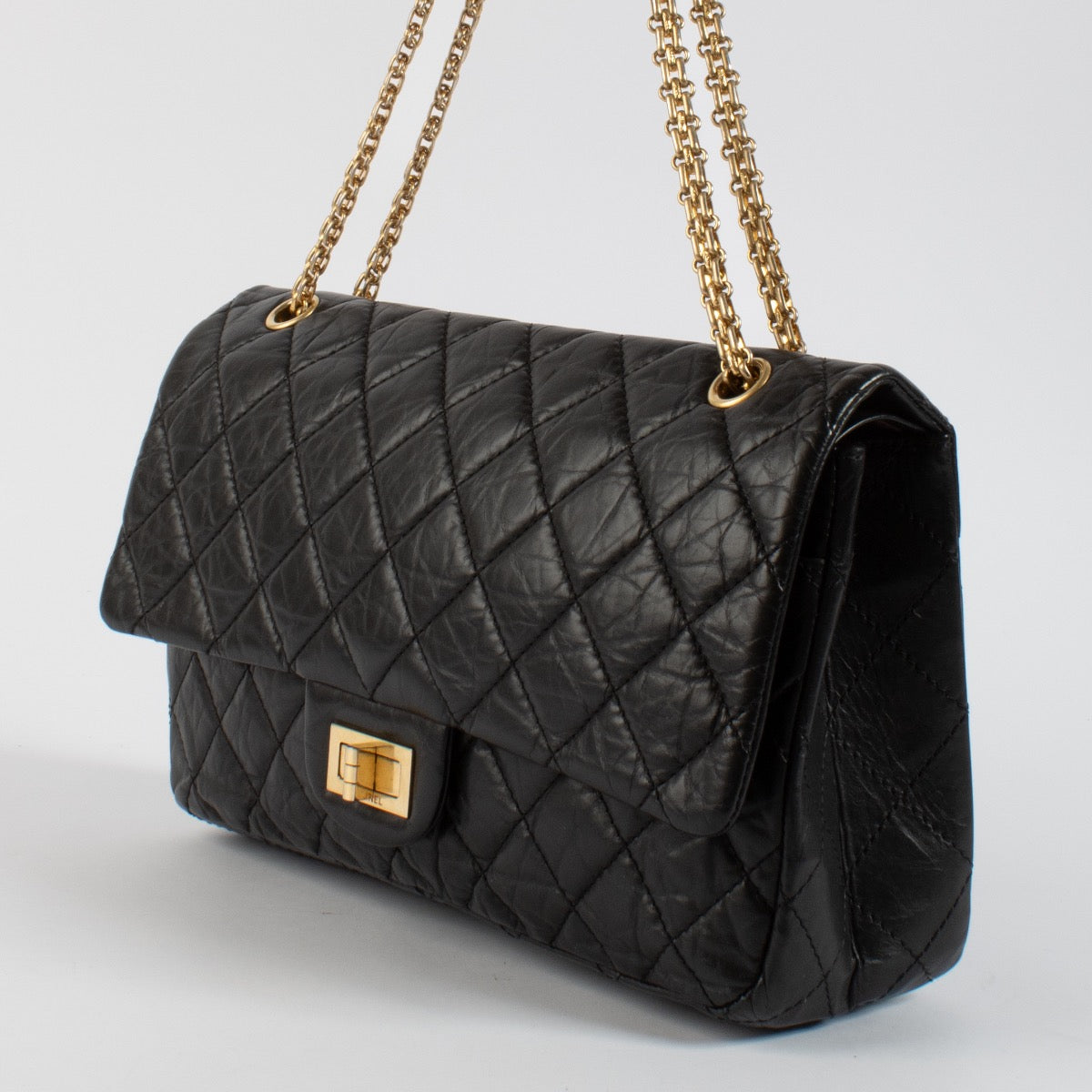 Authentic second hand Chanel Black Maxi 2.55 Bag on Labellov.com