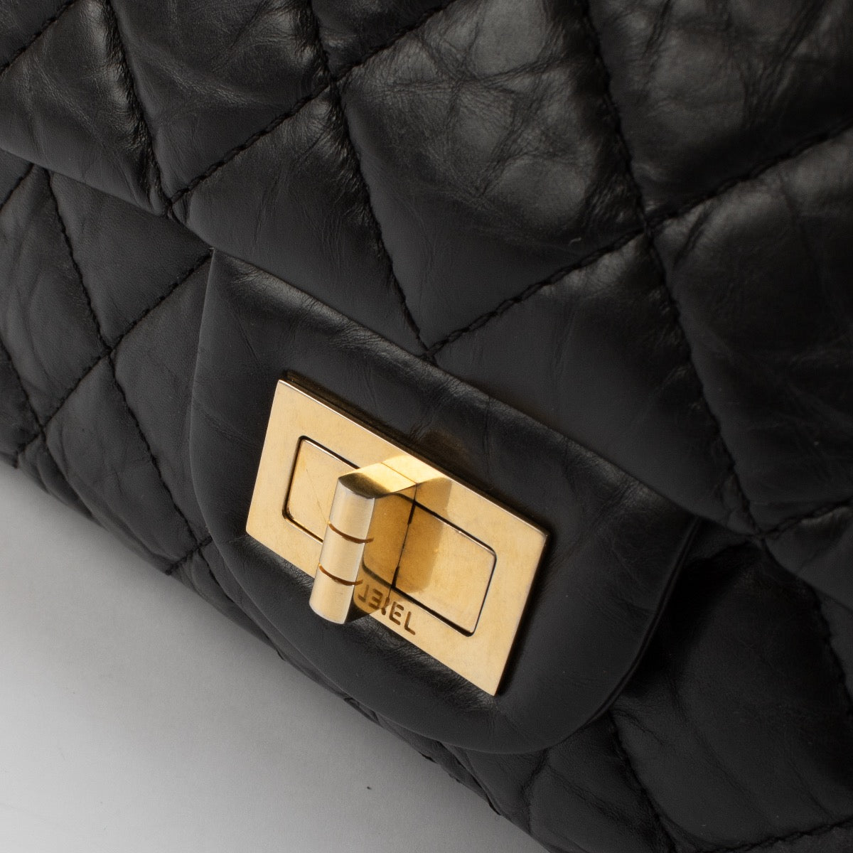 Authentic second hand Chanel Black Maxi 2.55 Bag on Labellov.com