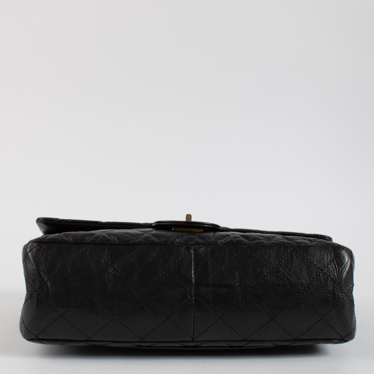 Authentic second hand Chanel Black Maxi 2.55 Bag on Labellov.com