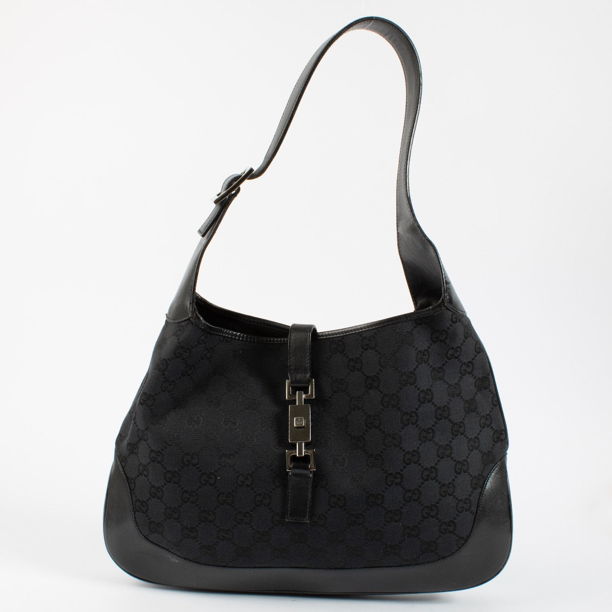 Authentic second hand Gucci Black GG Canvas Medium Jackie Bag on Labellov.com