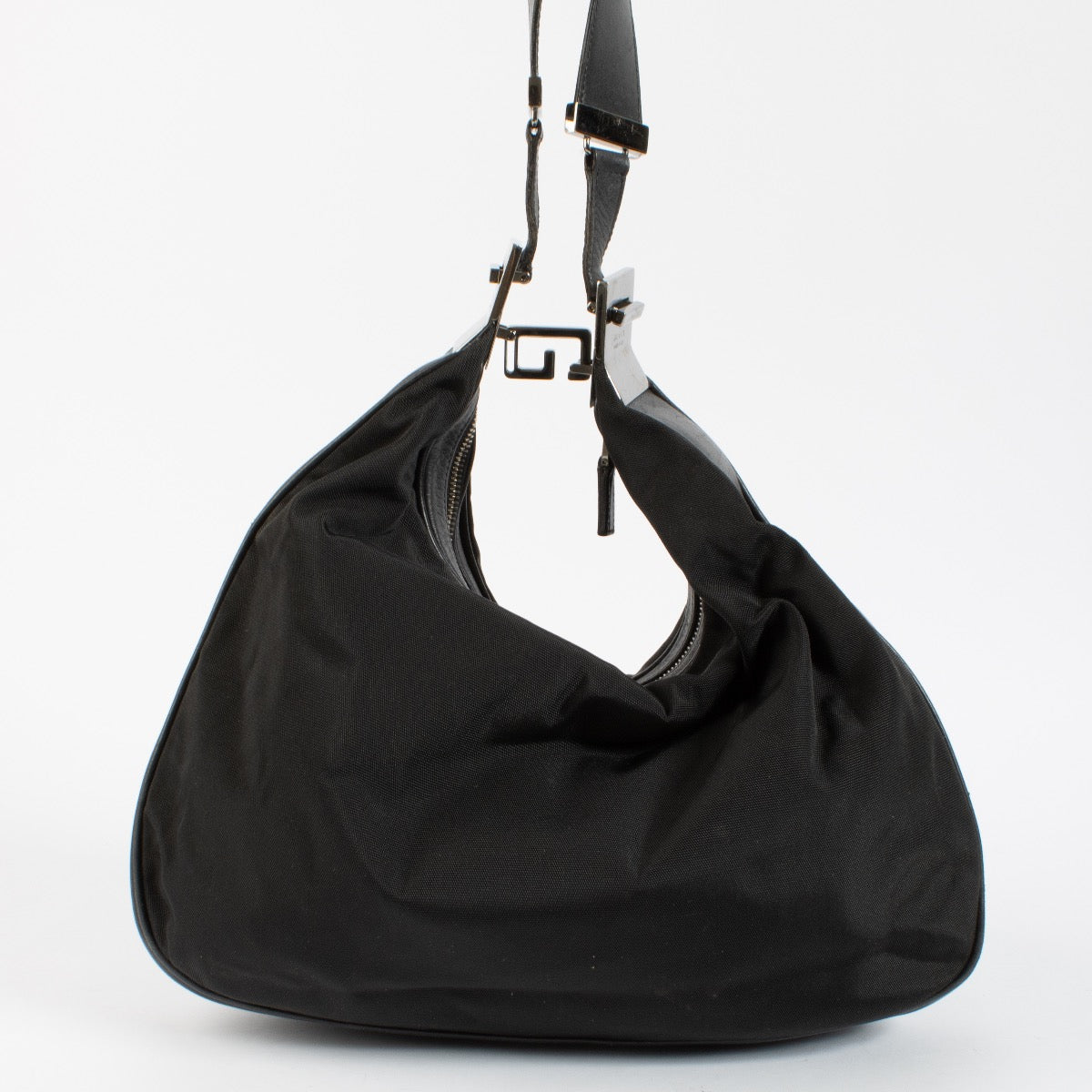 Shop 100% authentic second hand Gucci Black Nylon Crossbody on Labellov.com