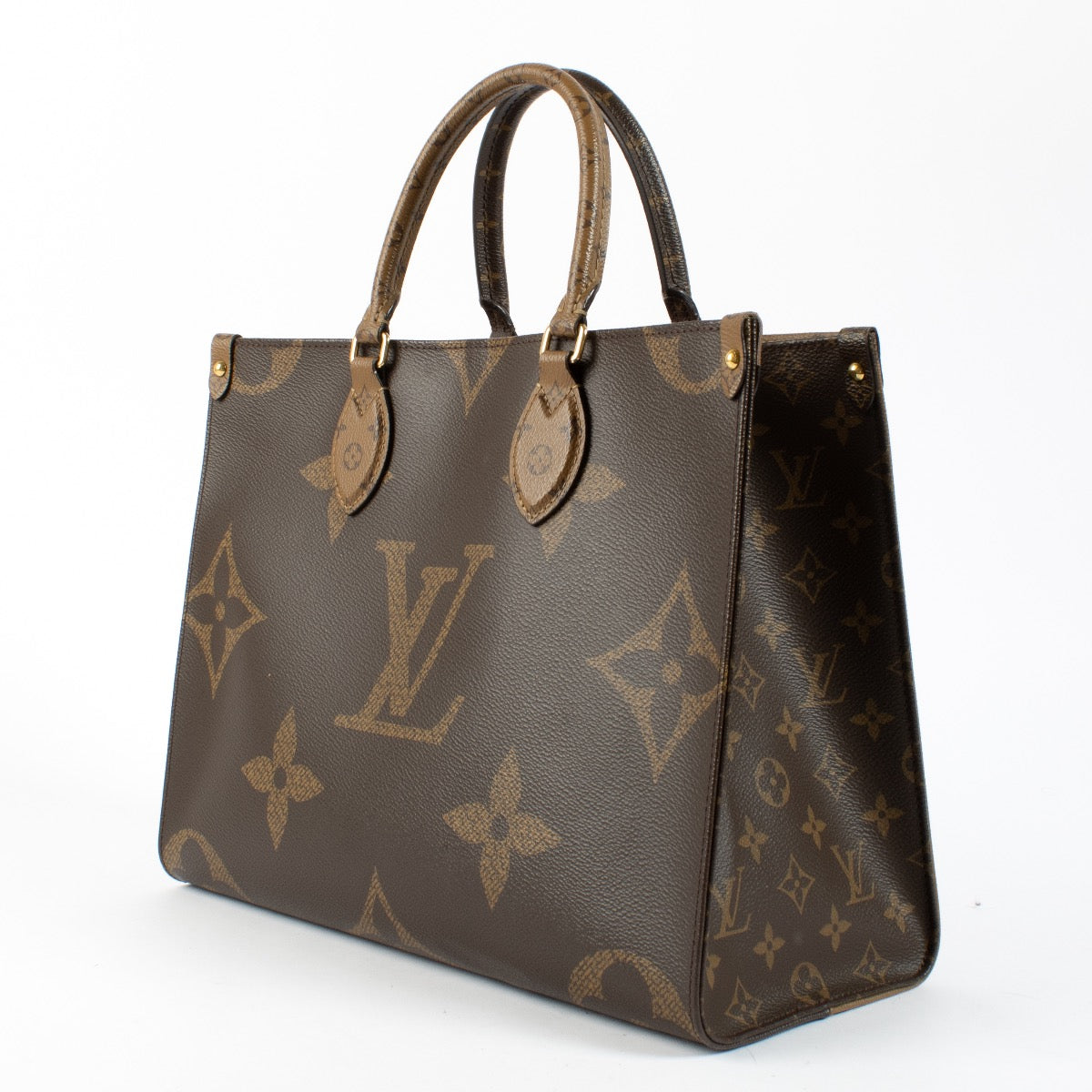Shop 100% authentic second hand Louis Vuitton Monogram Onthego MM on Labellov.com