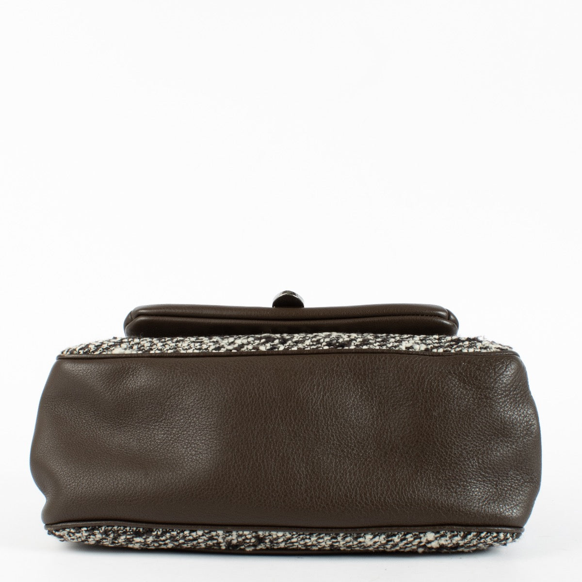 Authentic Preloved Chanel Brown Leather/Tweed 2.55 Frame Shoulder Bag on Labellov.com