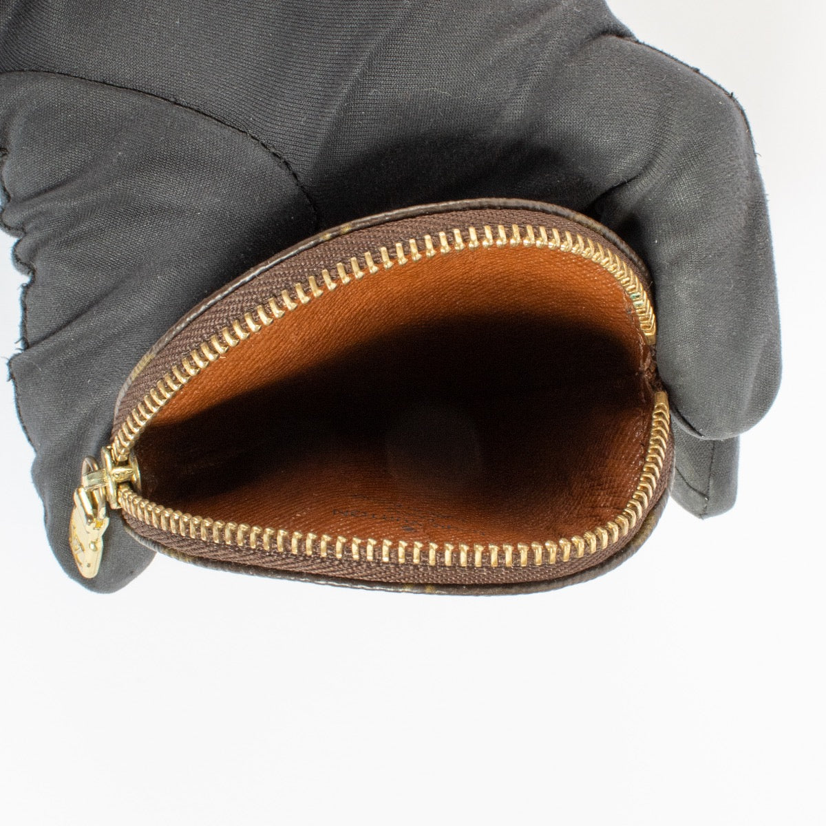 Authentic second hand Louis Vuitton Monogram Coin Purse on Labellov.com