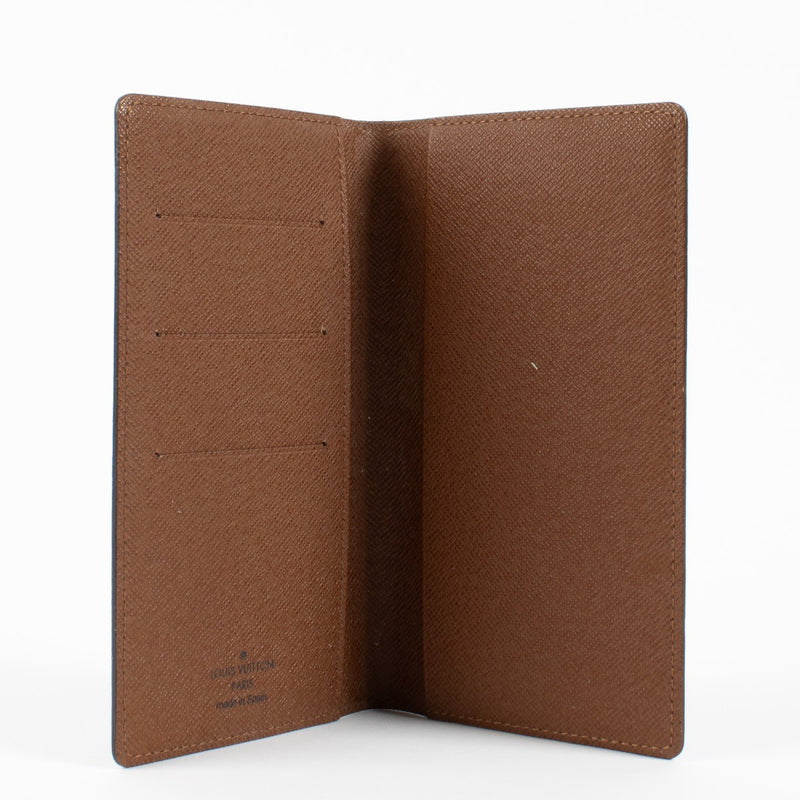 Authentic second hand Louis Vuitton Monogram Passport Holder on Labellov.com