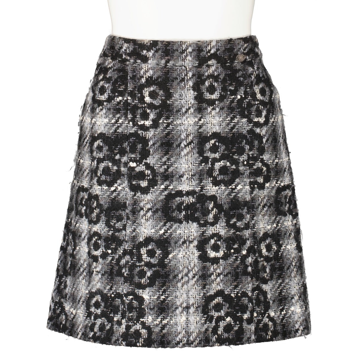 Chanel 05A Grey Tweed Jacket/Skirt/Hat Set - Size FR40
