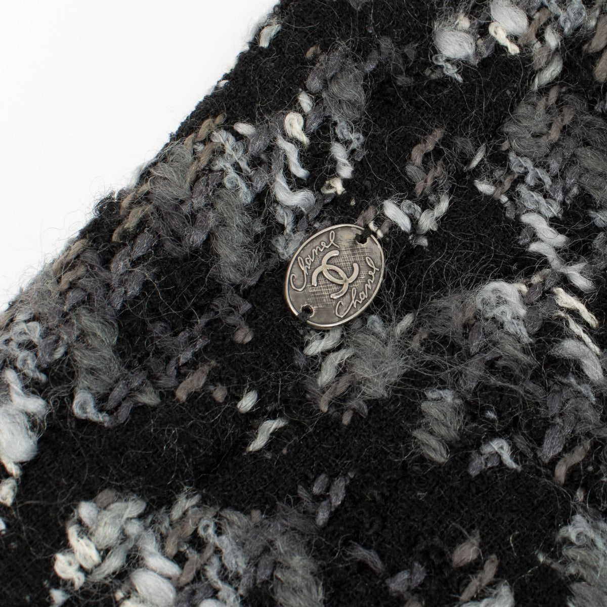 Chanel 05A Grey Tweed Jacket/Skirt/Hat Set - Size FR40