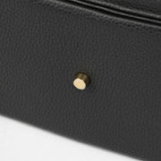 Shop this 100% authentic Hermès Lindy 26 Black Clemence GHW Top Handle Bag at Labellov.com