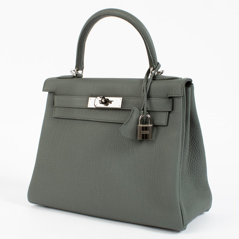 Hermès Kelly 28 Vert Amande Togo PHW