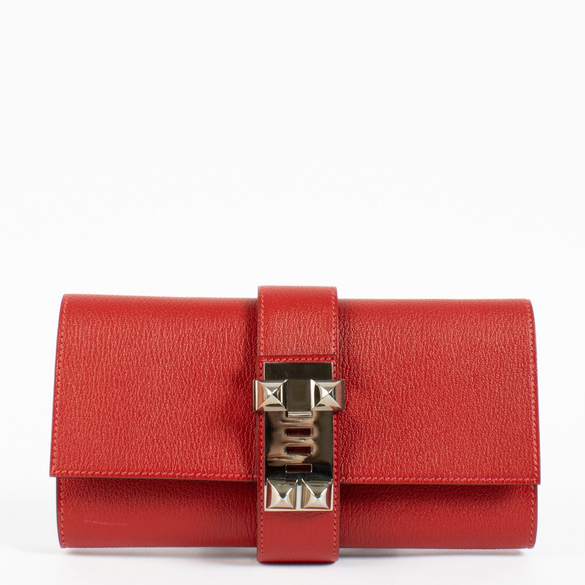 Buy authentic second hand new Hermès Pochette Medor 23 Rouge Casaque Chevre Mysore PHW on www.labellov.com