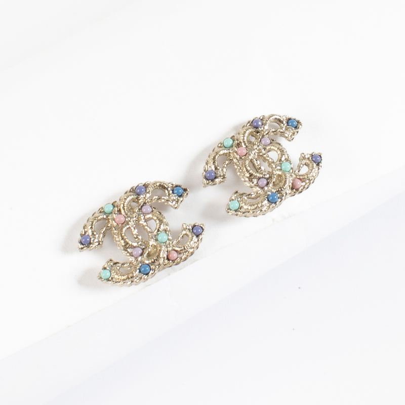 Chanel Silver CC Earrings aan de beste prijs bij Labellov