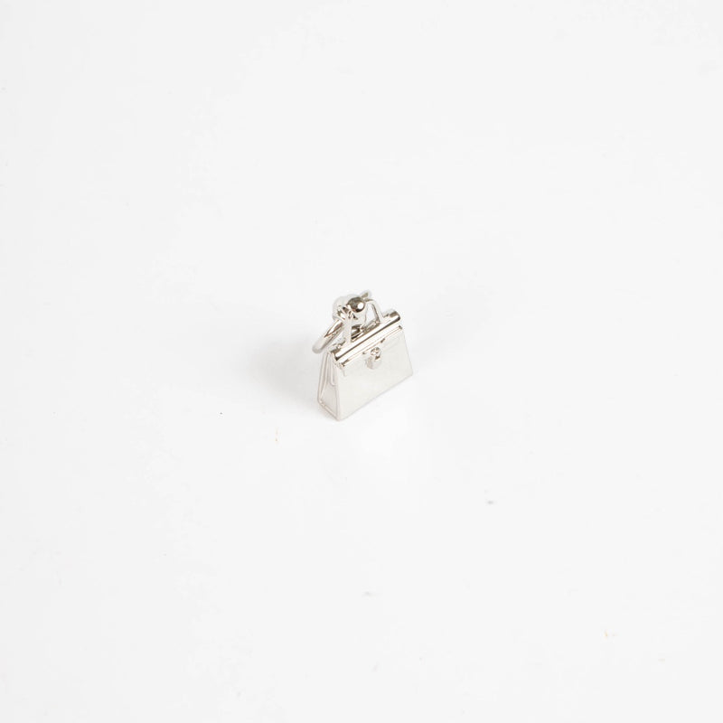 Authentic pre-loved Hermès Palladium-Plated Kelly Necklace Pendant on Labellov.com
