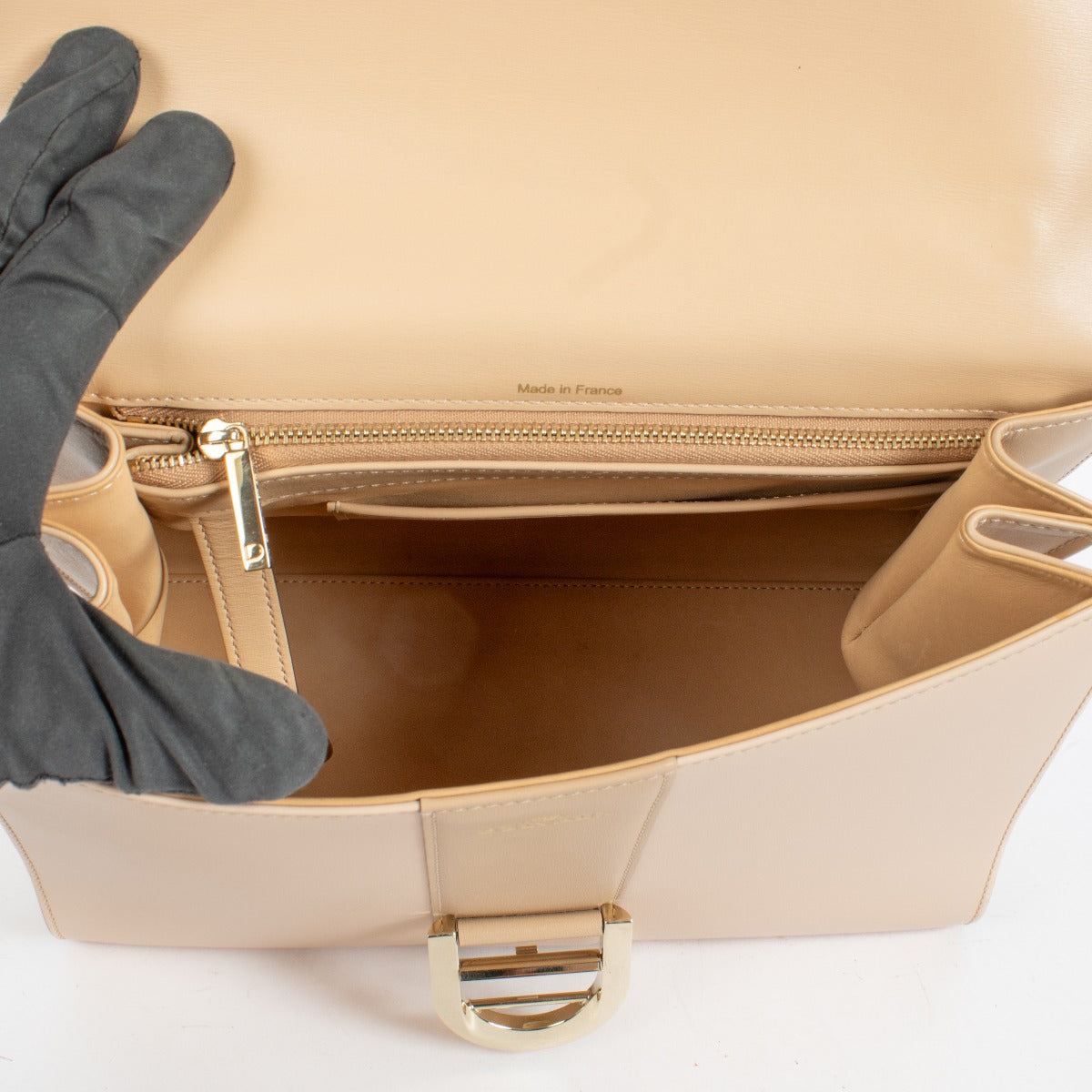 Authentic preloved Delvaux Nude Camaieux Box Calf Brillant MM Bag on Labellov.com