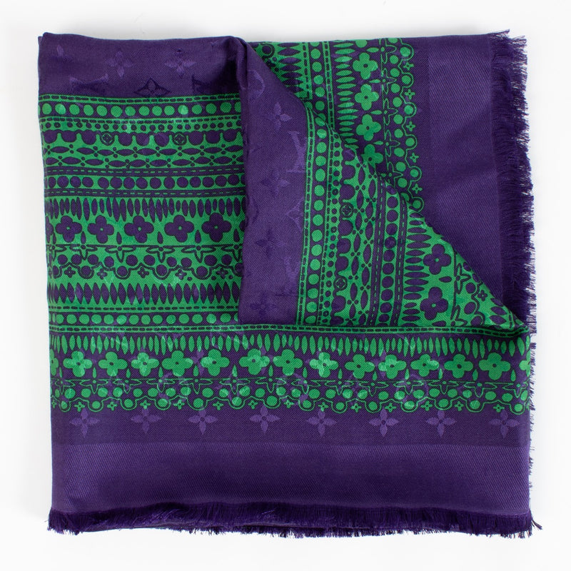 Shop safe online at Labellov in Antwerp, Brussels and Knokke this 100% authentic Louis Vuitton Purple/Green Monogram Classic Shawl