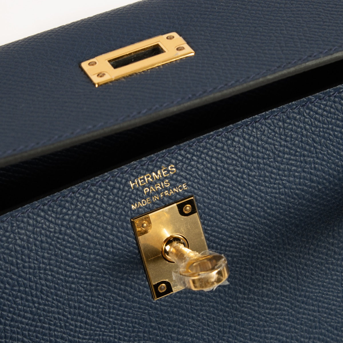 Shop authentic 2024 Hermès Kelly 25 Bleu Navy Epsom GHW on www.labellov.com