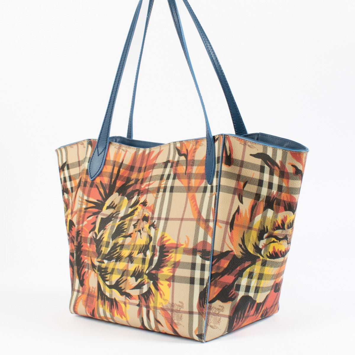 shop authentic Burberry Check Tote Bag on www.labellov.com