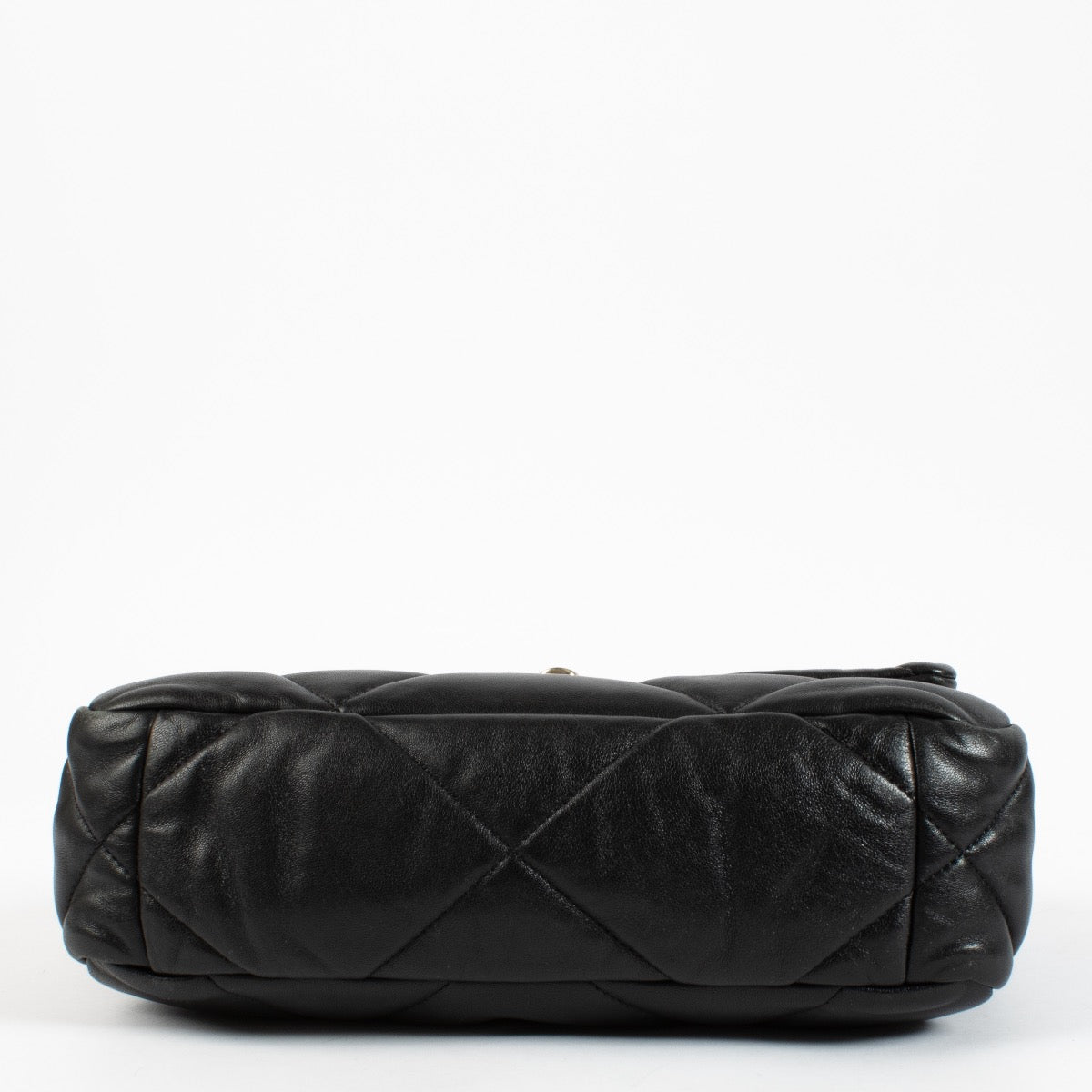 Shop 100% authentic secondhand Chanel Black Medium 19 Lambskin Crossbody on Labellov.com