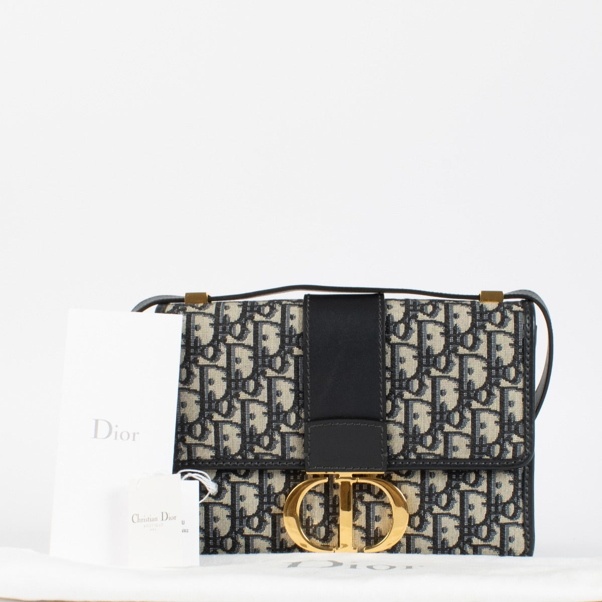 Authentic secondhand Christian Dior Navy Oblique 30 Montaigne Bag on Labellov.com