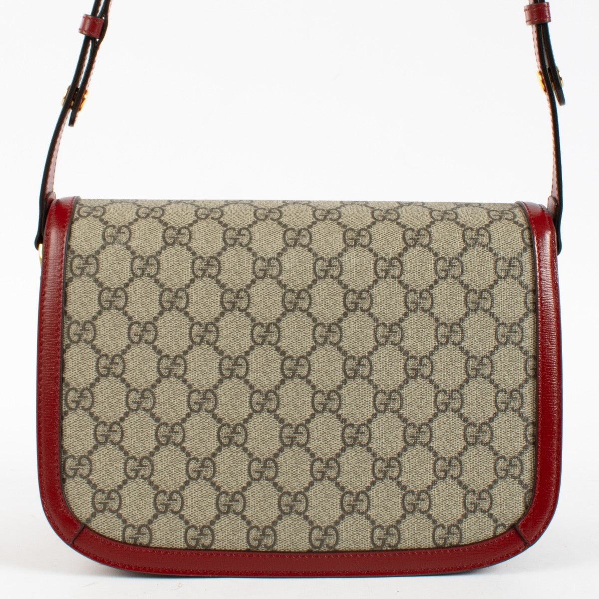 Shop safe online at Labellov in Antwerp, Brussels and Knokke this 100% authentic second hand Gucci Red GG Supreme Horsebit 1955 Medium