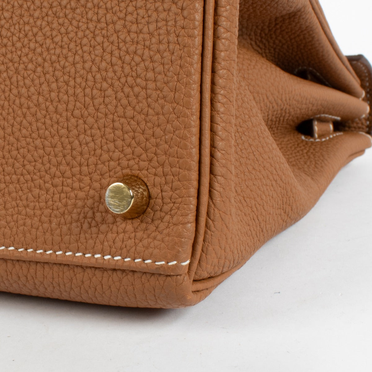 Hermès Kelly 28 Gold Togo GHW