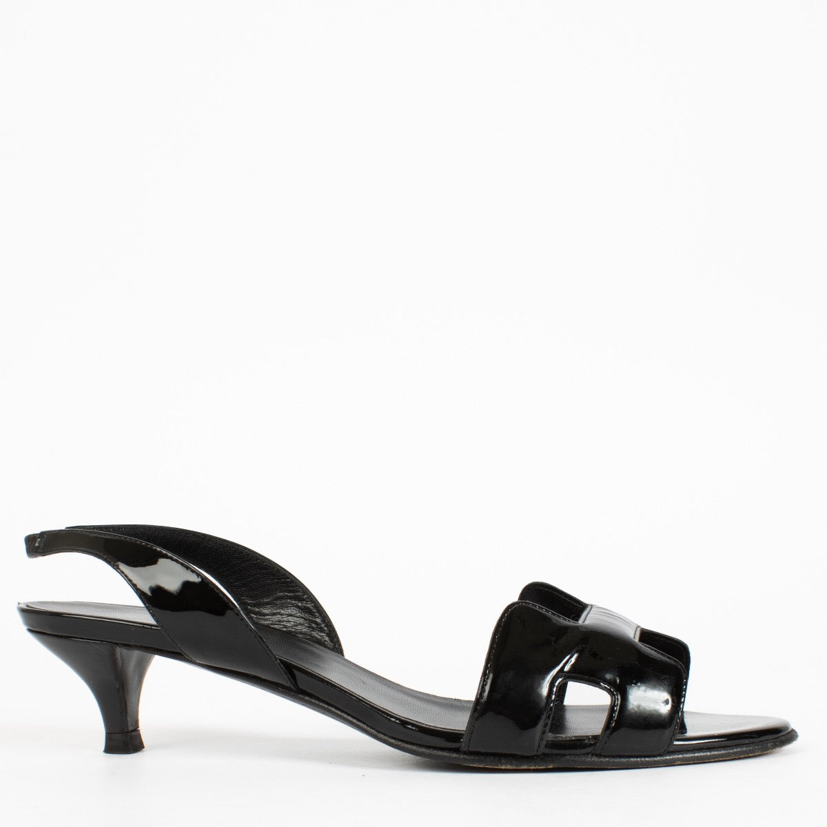 Authentic second-hand Hermès Black Sandals - Size 39 1/2 on labellov.com