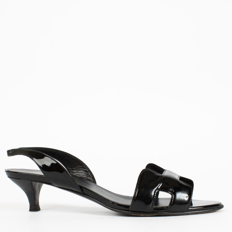 Authentic second-hand Hermès Black Sandals - Size 39 1/2 on labellov.com