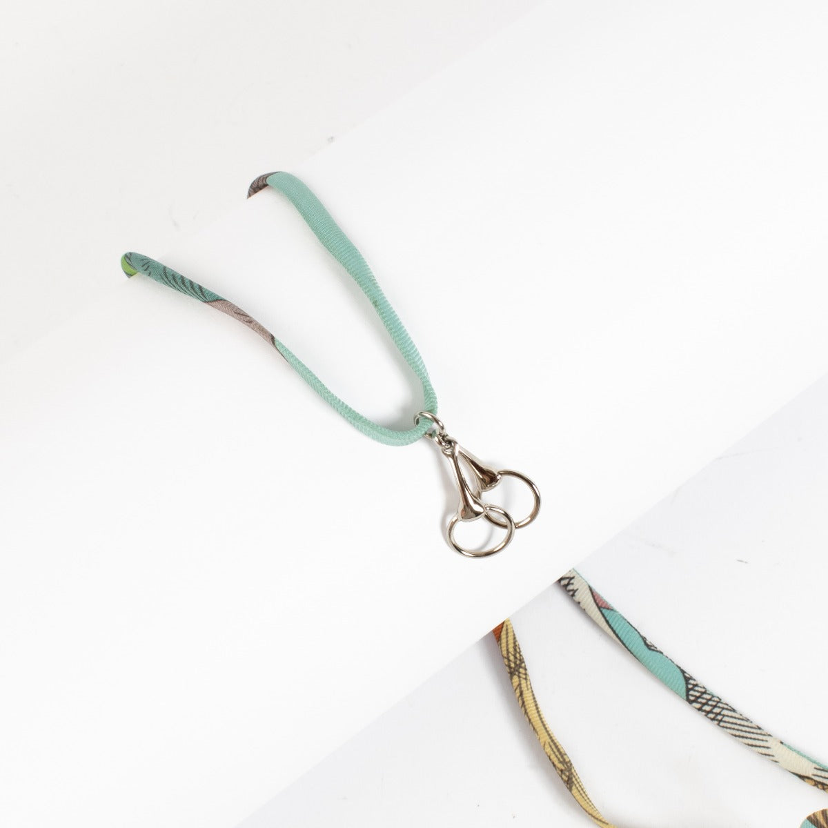 Hermès Silk Tourbillon de Couleurs Bracelet/Collier Mors de Cheval