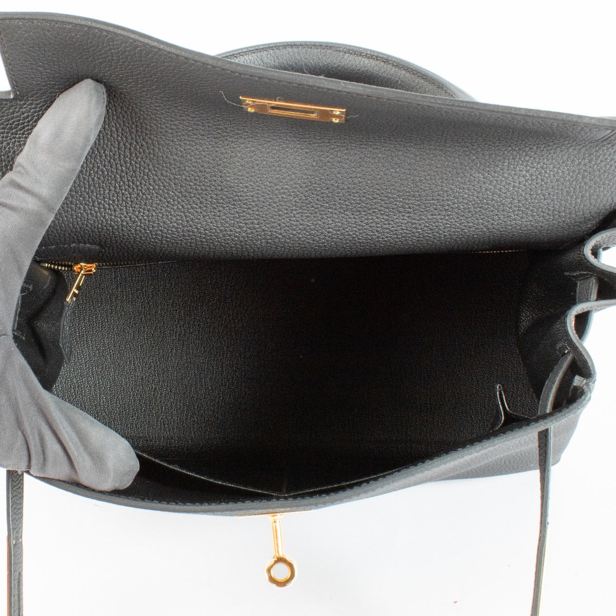 Hermès Kelly 28 Zwart Togo GHW