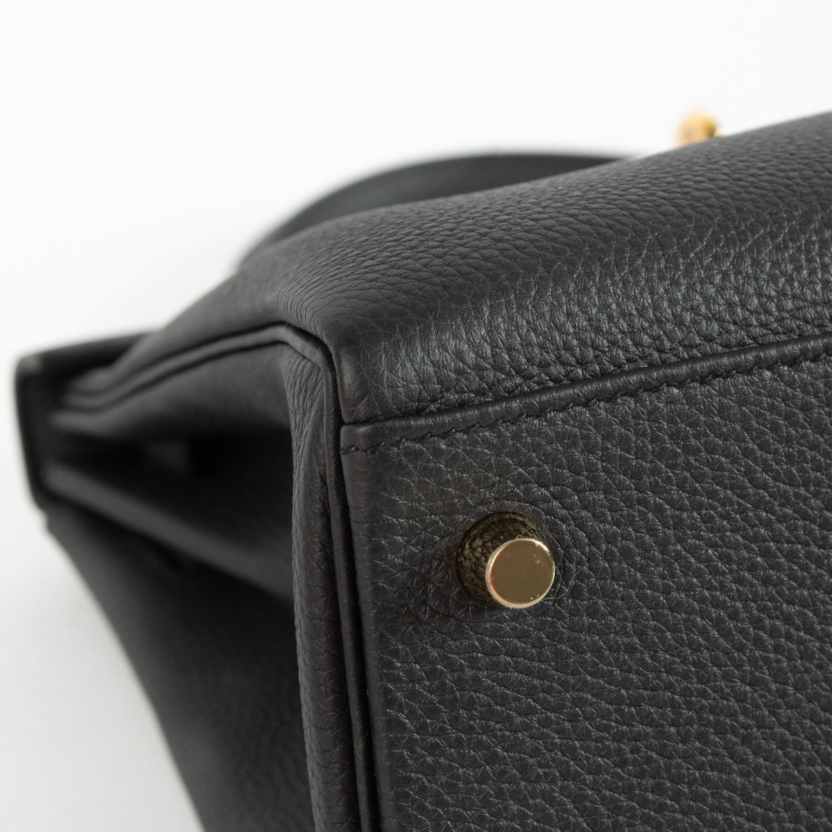 Hermès Kelly 28 Zwart Togo GHW