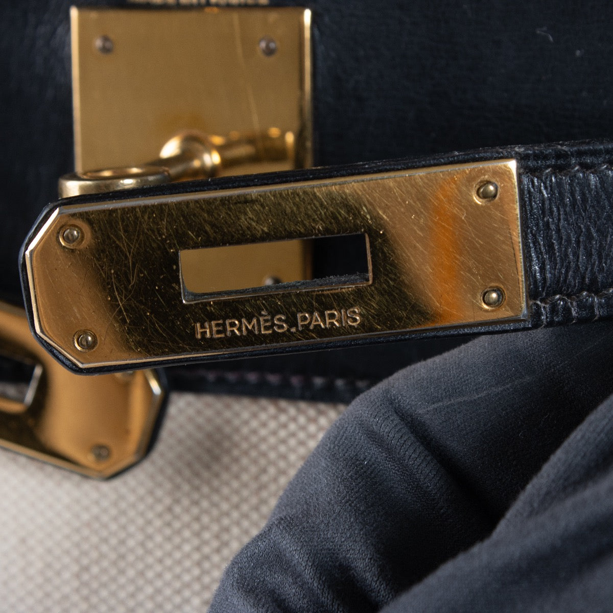 shop 100% authentic second hand Hermès Vintage Kelly 28 Toile H Canvas/Box GHW on Labellov.com