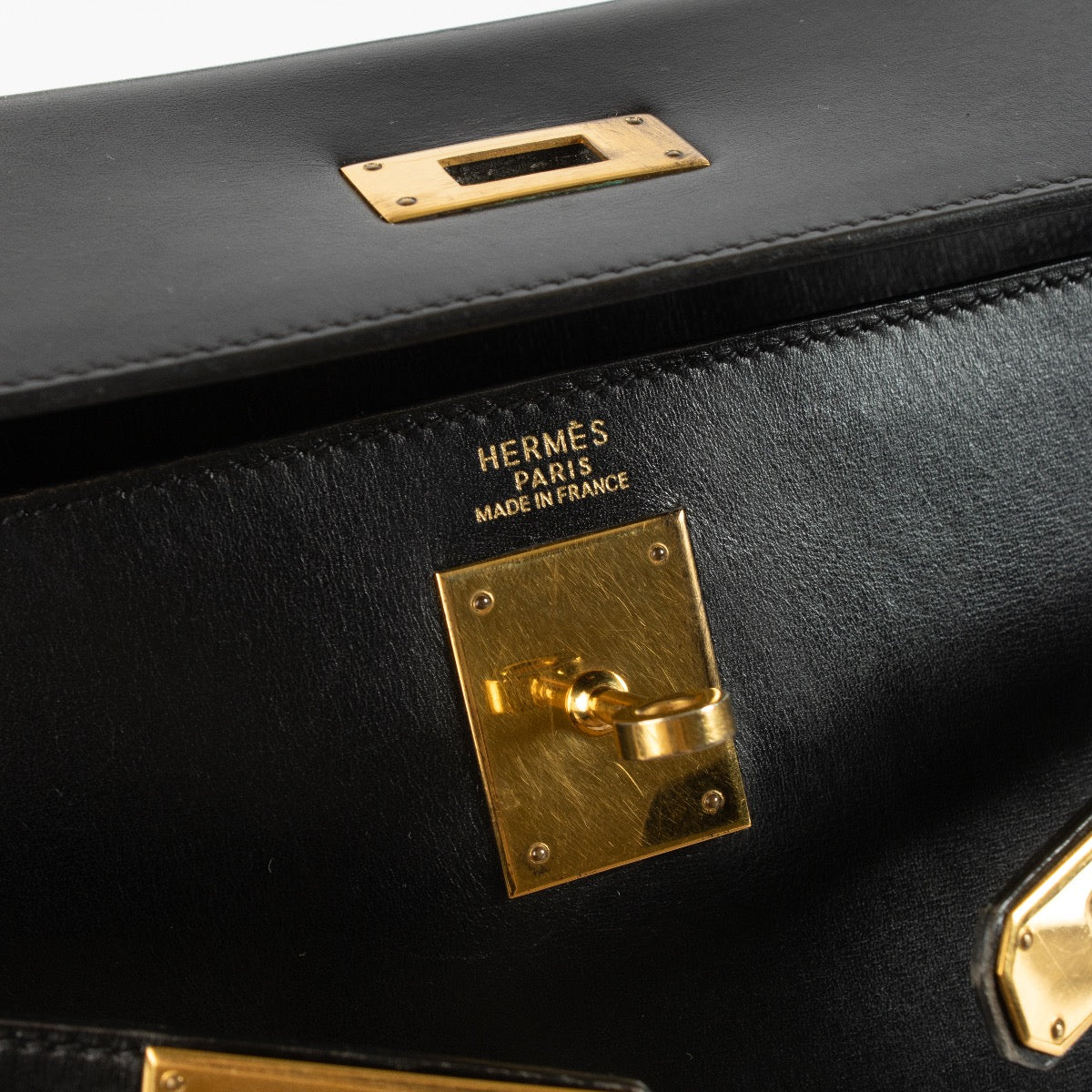 shop 100% authentic second hand Hermès Vintage Kelly 32 Black Box GHW on Labellov.com