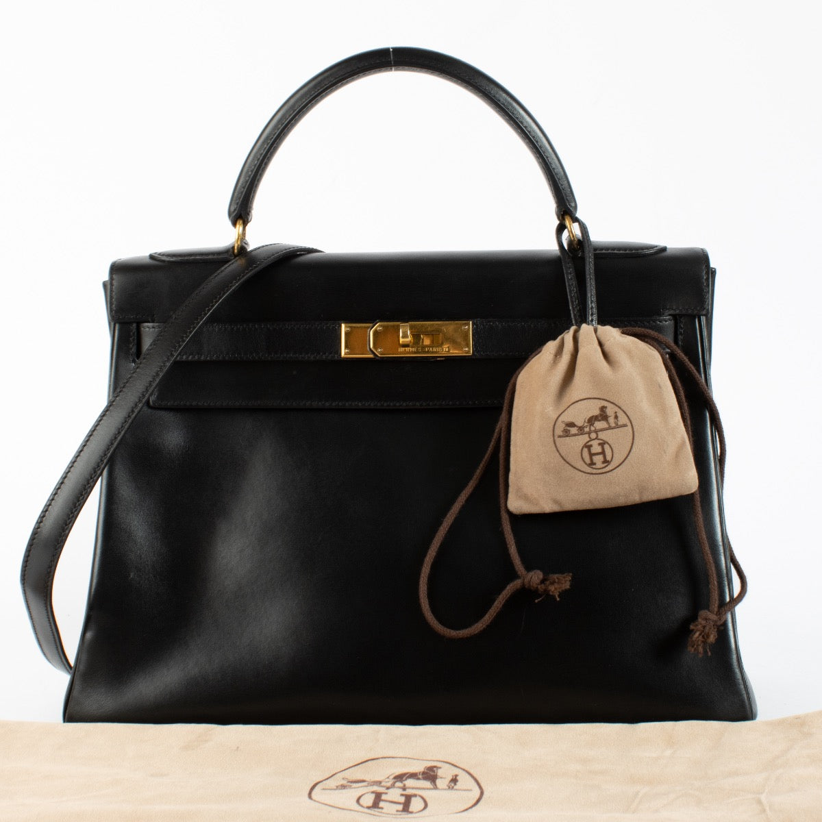 shop 100% authentic second hand Hermès Vintage Kelly 32 Black Box GHW on Labellov.com