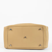 Authentic secondhand Hermès Lindy 34 in Biscuit Taurillon Clemence leather with palladium hardware at Labellov.com.
