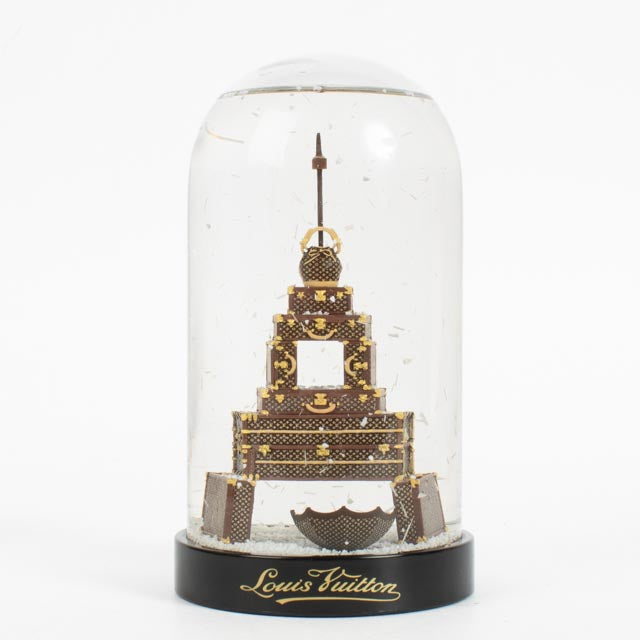 Shop the authentic Louis Vuitton Eiffel Tower Snow Globe second hand on Labellov.com.