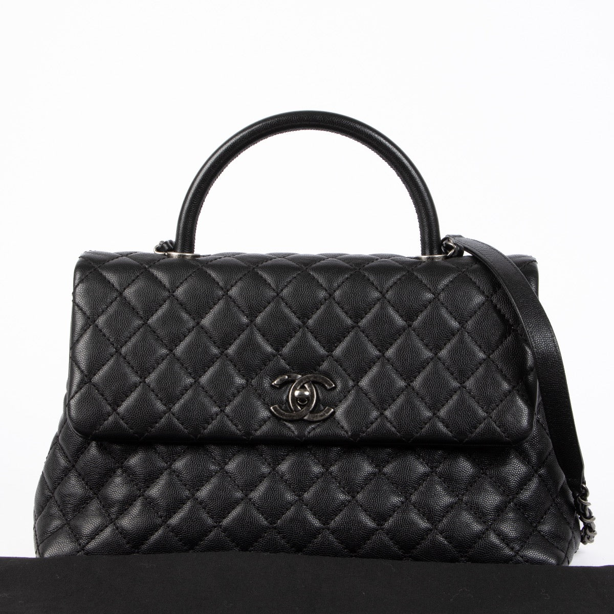 Authentic pre-loved Chanel Black Maxi Coco Handle Bag on Labellov.com