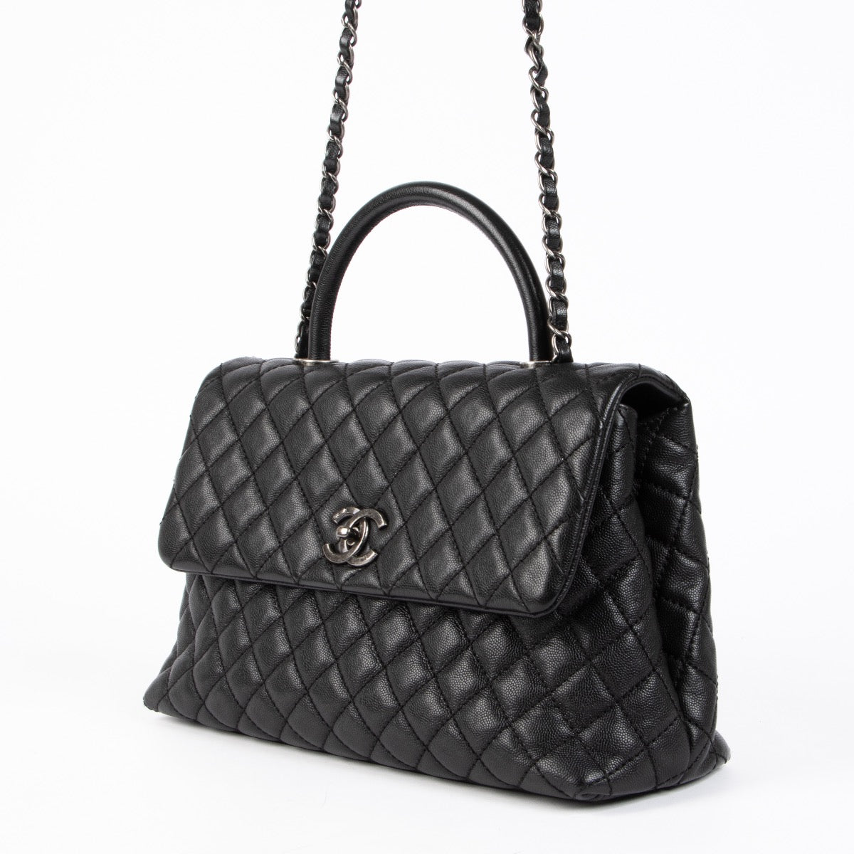 Authentic pre-loved Chanel Black Maxi Coco Handle Bag on Labellov.com