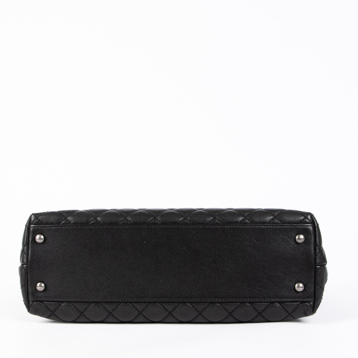 Authentic pre-loved Chanel Black Maxi Coco Handle Bag on Labellov.com